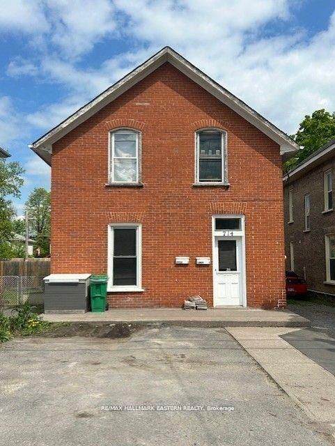 714 Water Street - Photo 1