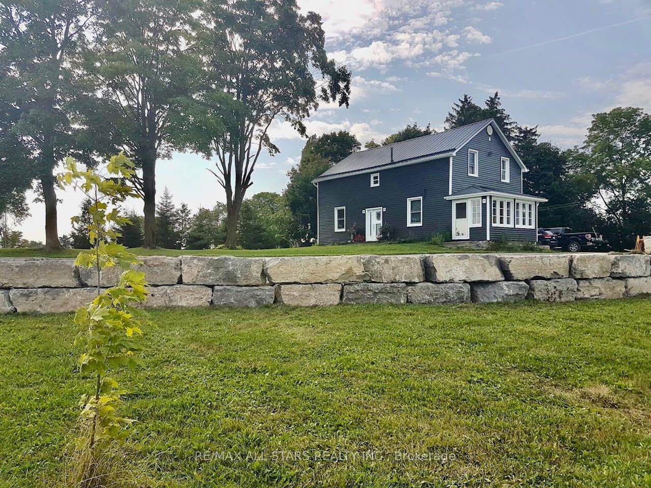 27345 Simcoe Street - Photo 1