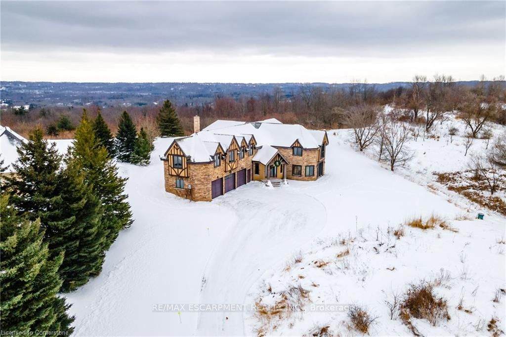 76 Oak Avenue - Photo 1