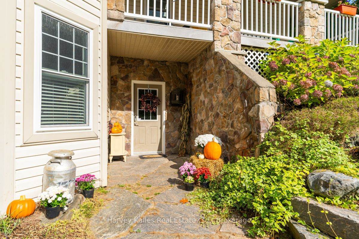 1039 Gordon St Street - Photo 1
