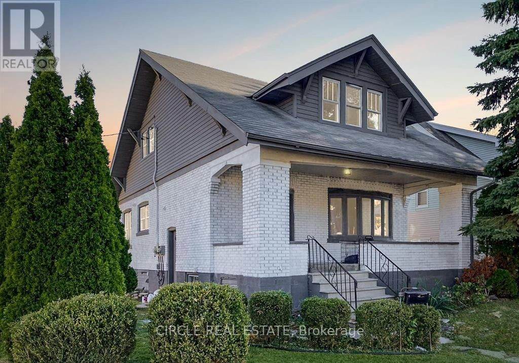 273 Queen Street - Photo 1