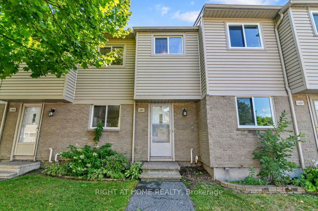 1441 Perez Crescent - Photo 1