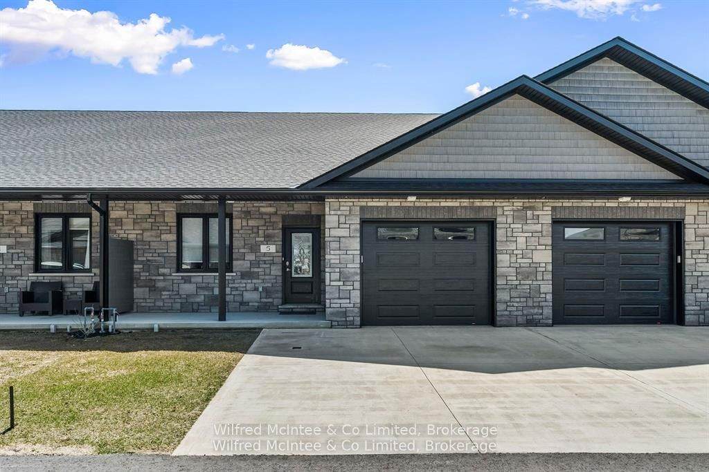 5 Palmer Marie Lane - Photo 1