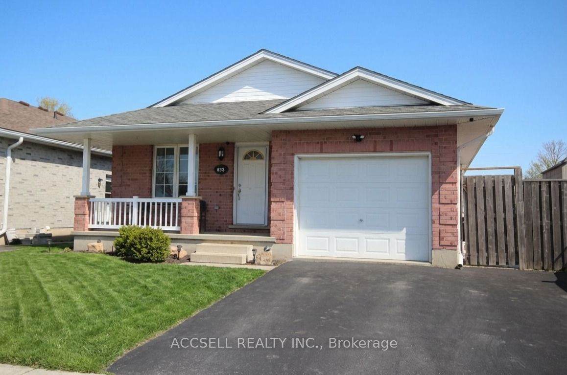 635 Highview Drive - Photo 1