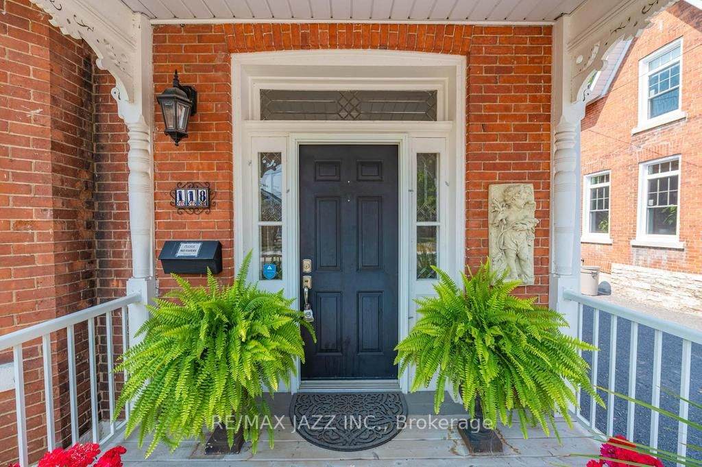 118 Richard Street - Photo 1