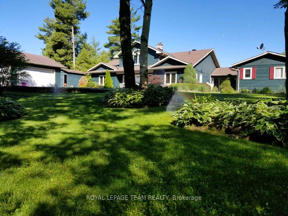 1939 Wembley Avenue - Photo 1