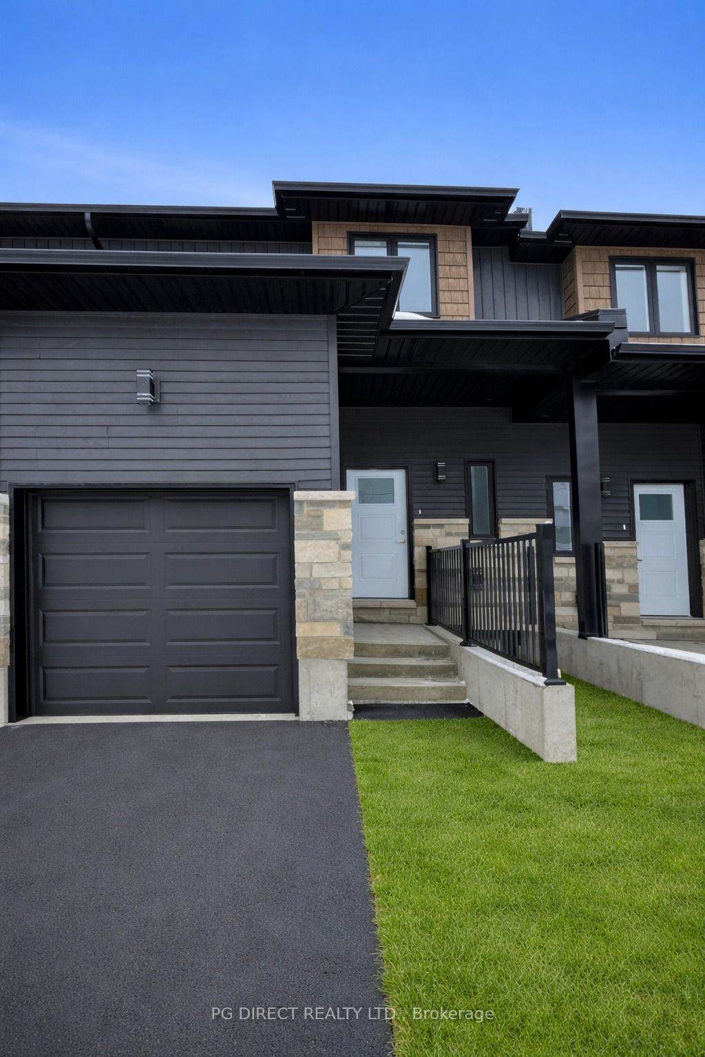 https://bt-photos.global.ssl.fastly.net/toronto/orig_boomver_1_X12919692-1.jpg