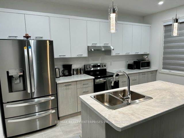 https://bt-photos.global.ssl.fastly.net/toronto/orig_boomver_1_X12954320-1.jpg