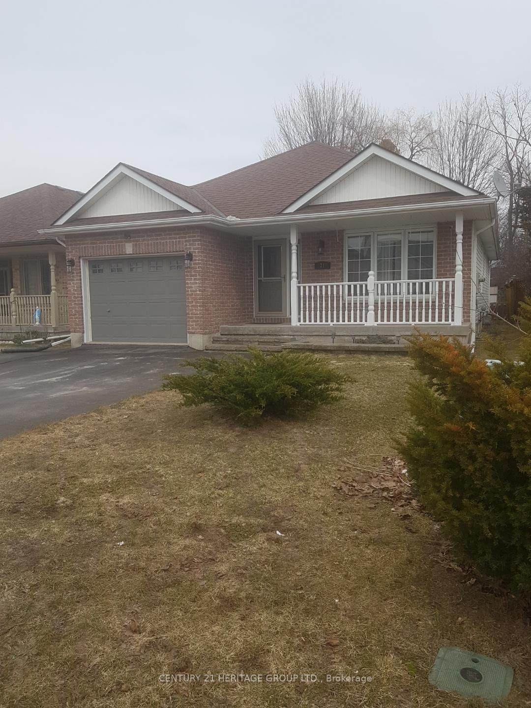 71 Finch Drive - Photo 1