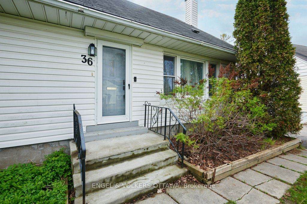 https://bt-photos.global.ssl.fastly.net/toronto/orig_boomver_1_X13084010-1.jpg