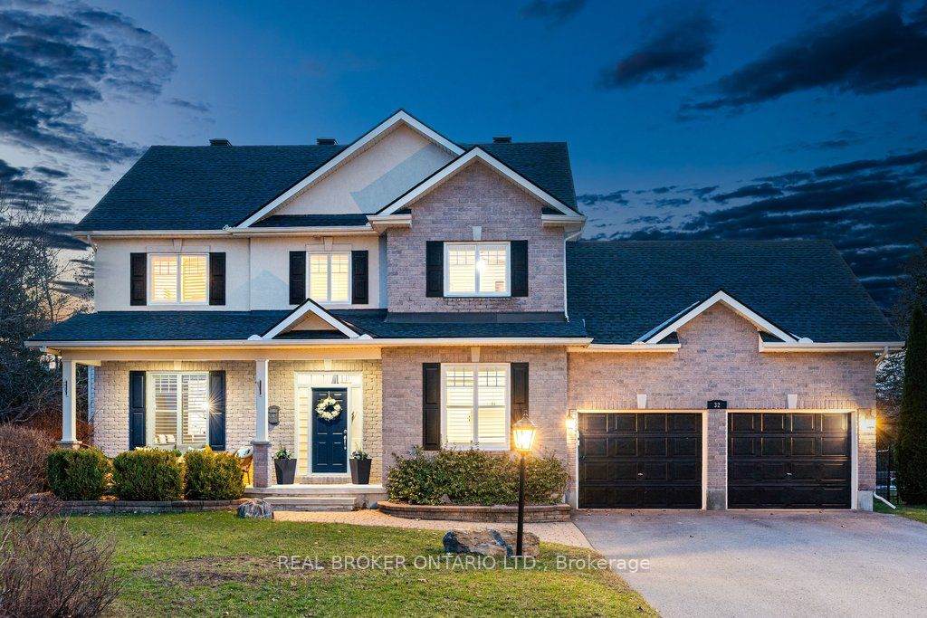 32 Feldspar Crescent - Photo 1
