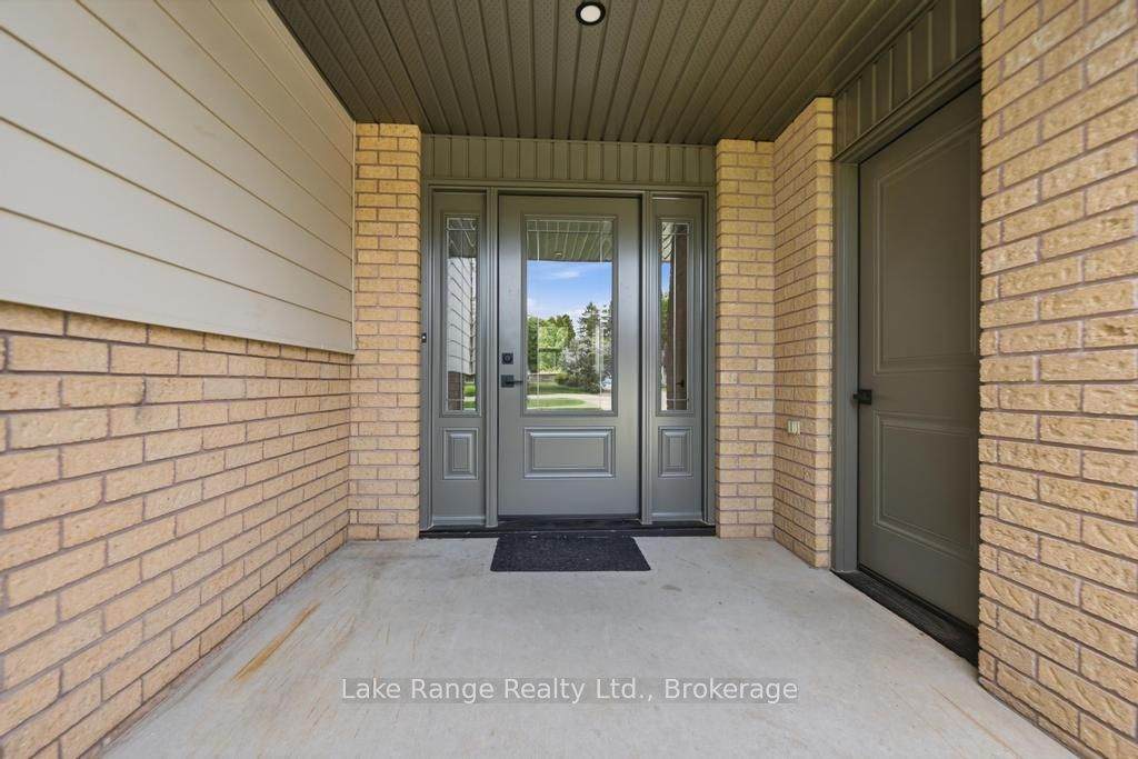 https://bt-photos.global.ssl.fastly.net/toronto/orig_boomver_1_X13217570-1.jpg
