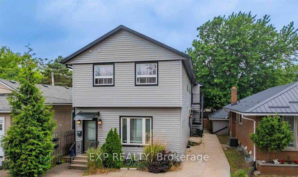 31 Raymond Street - Photo 1