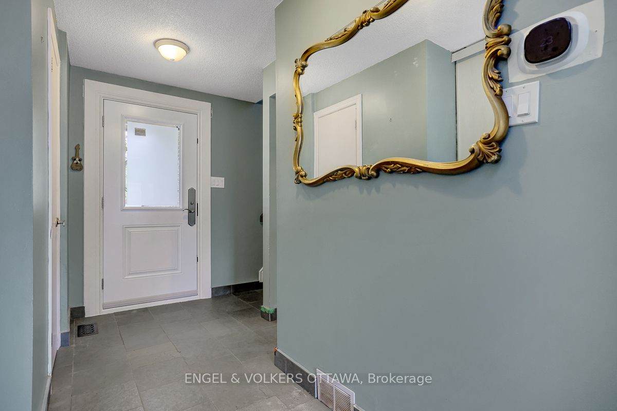 https://bt-photos.global.ssl.fastly.net/toronto/orig_boomver_1_X13467838-1.jpg