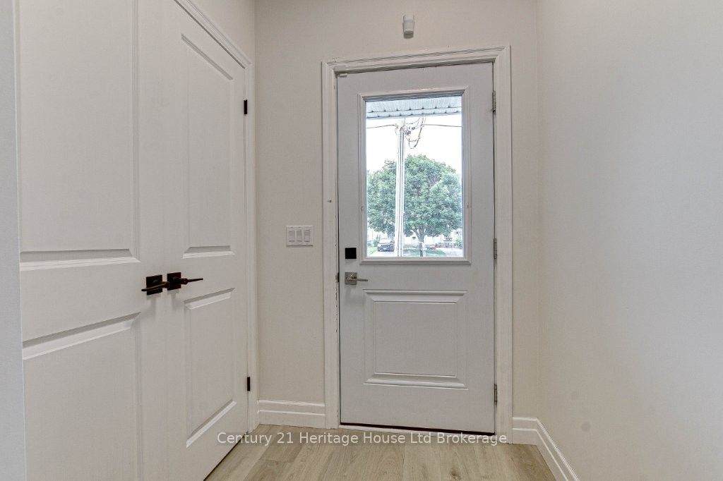 https://bt-photos.global.ssl.fastly.net/toronto/orig_boomver_1_X13494156-1.jpg