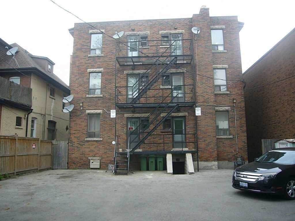 760 Main St - Photo 1