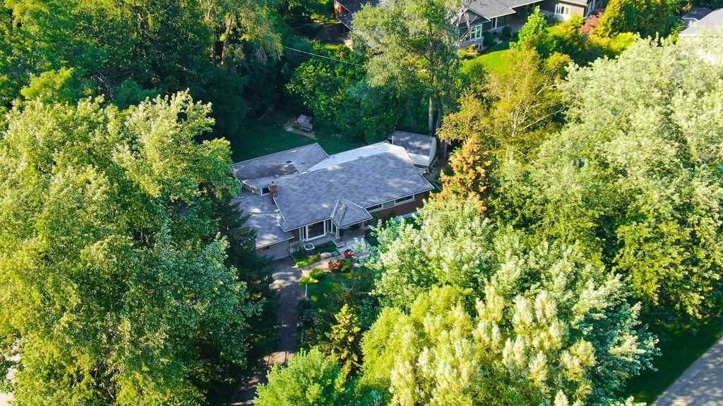 376 Philip Pl - Photo 1