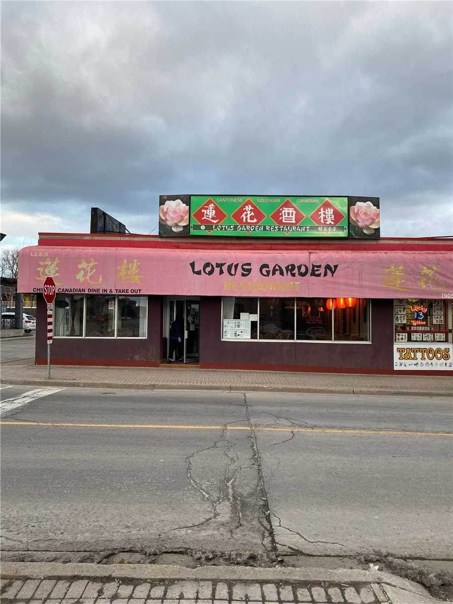 5039 Centre St - Photo 1