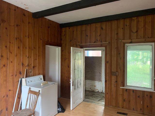 934284 Airport Rd - Photo 1