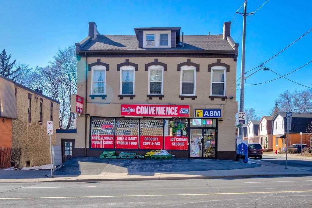 122 Queen St - Photo 1