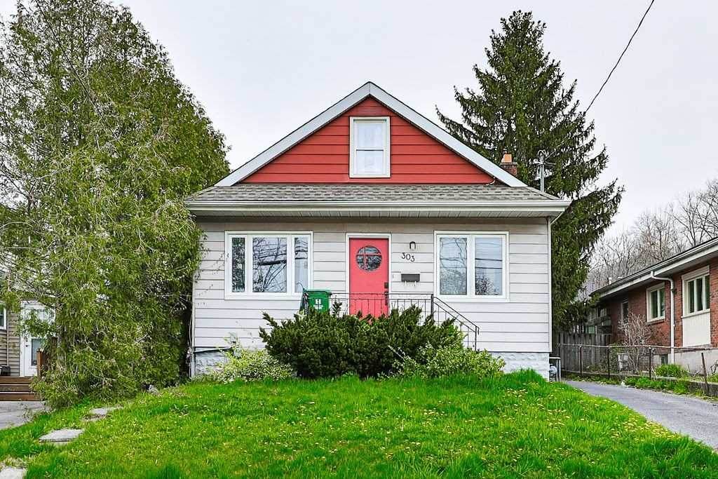 303 Emerson St - Photo 1