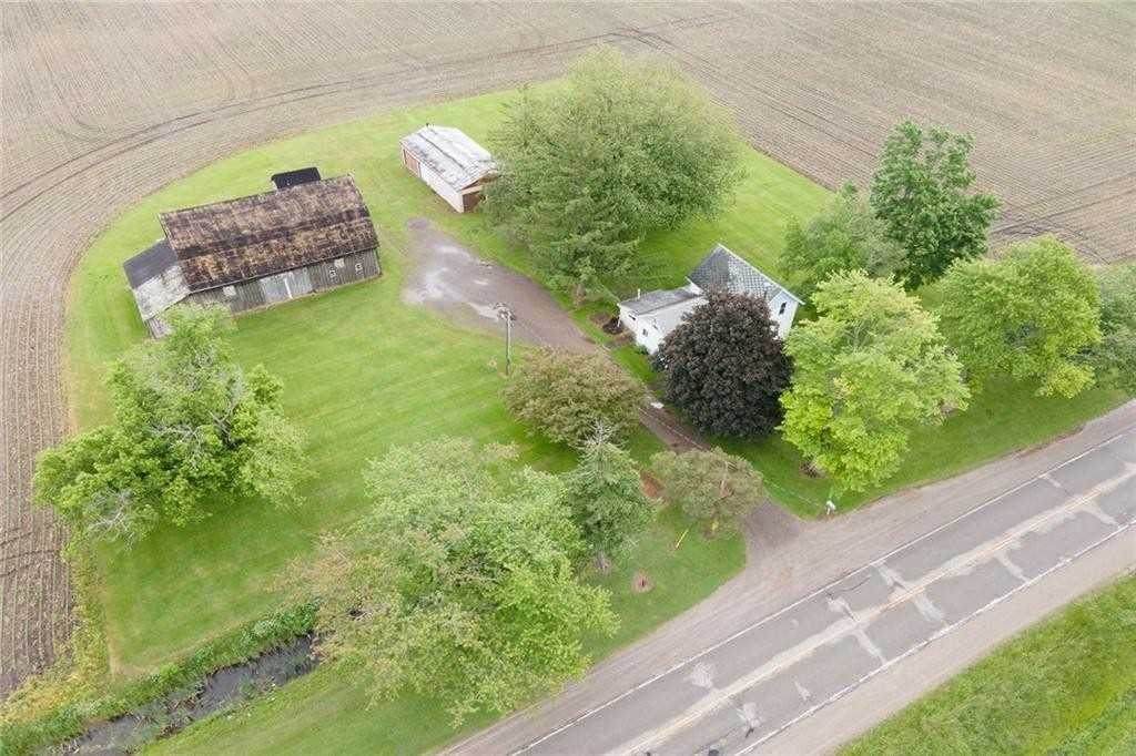 320 Hutchinson Rd - Photo 1