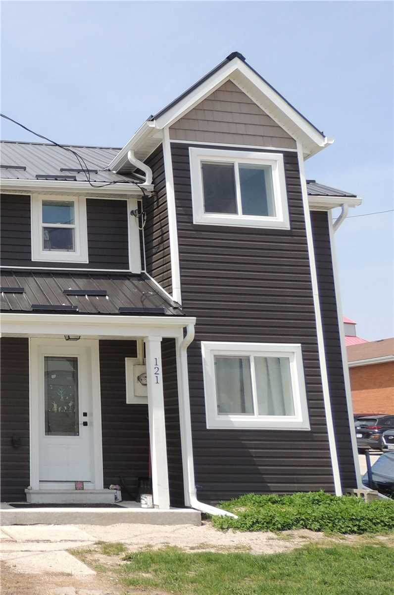 121 Main St - Photo 1