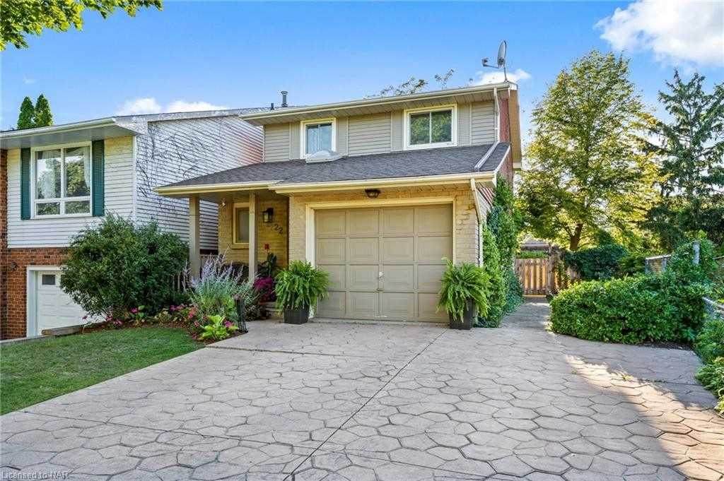 22 Naples Crt - Photo 1