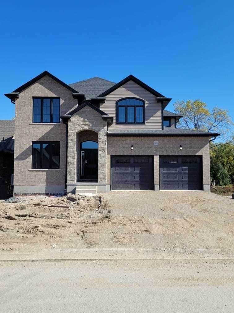 62 Royal Cres - Photo 1