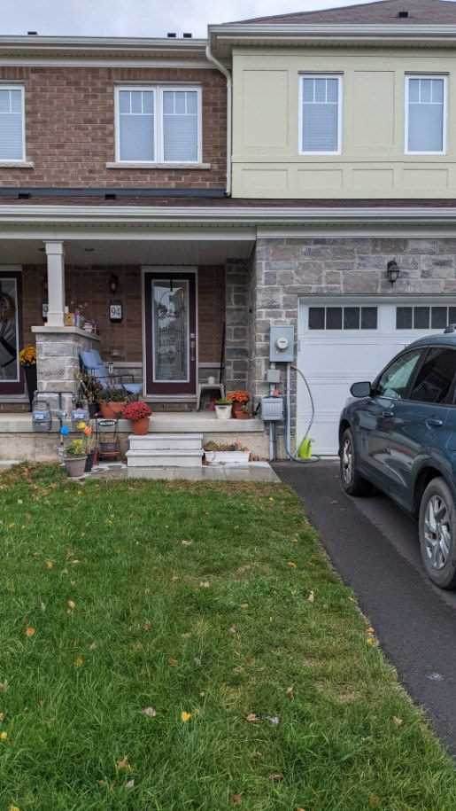 94 Esther Cres - Photo 1