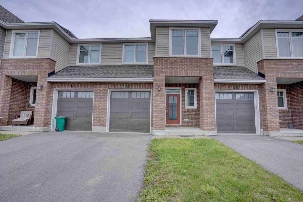 1357 Tremont Dr - Photo 1