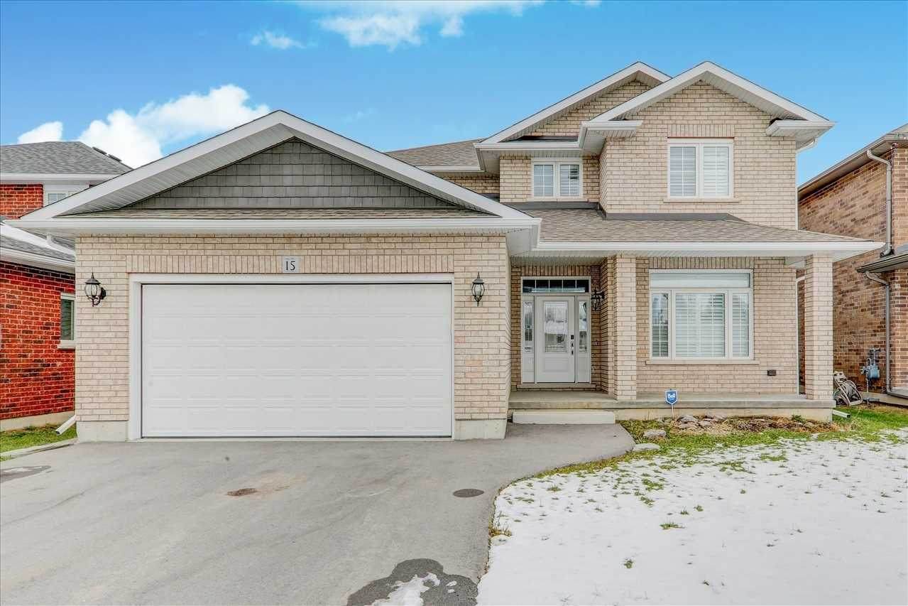 15 Bevan Dr - Photo 1
