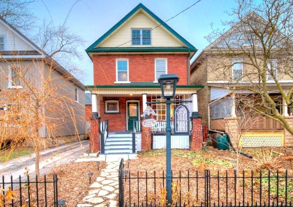 226 Brunswick St - Photo 1