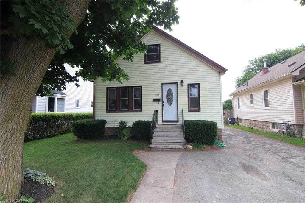 4052 St. James Ave - Photo 1