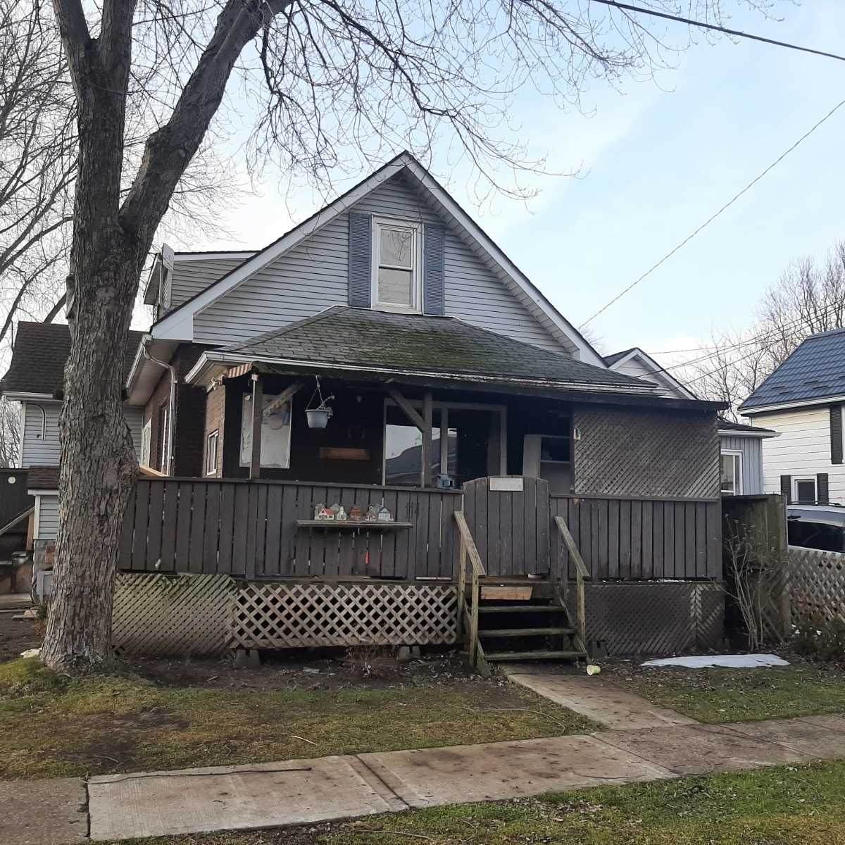 114 Mitchell St - Photo 1