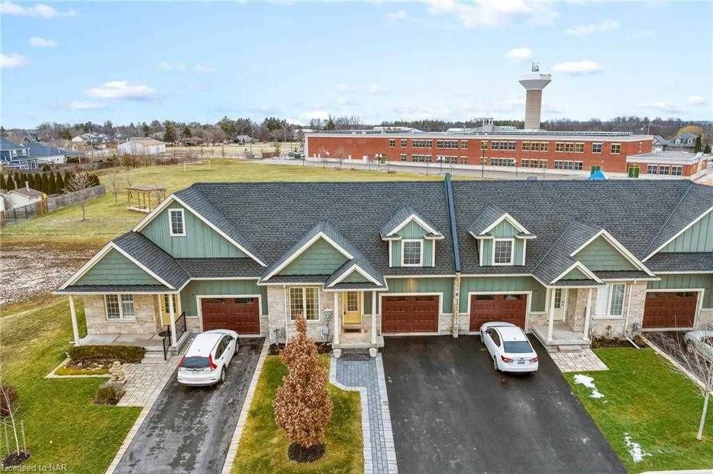 11 Pierpoint Dr - Photo 1