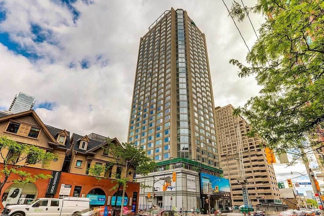 155 Yorkville Ave - Photo 1