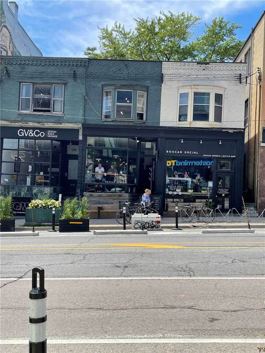 1210 Yonge St - Photo 1