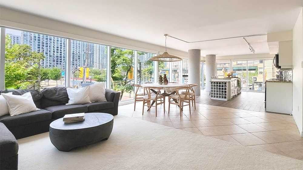 251 Queens Quay - Photo 1