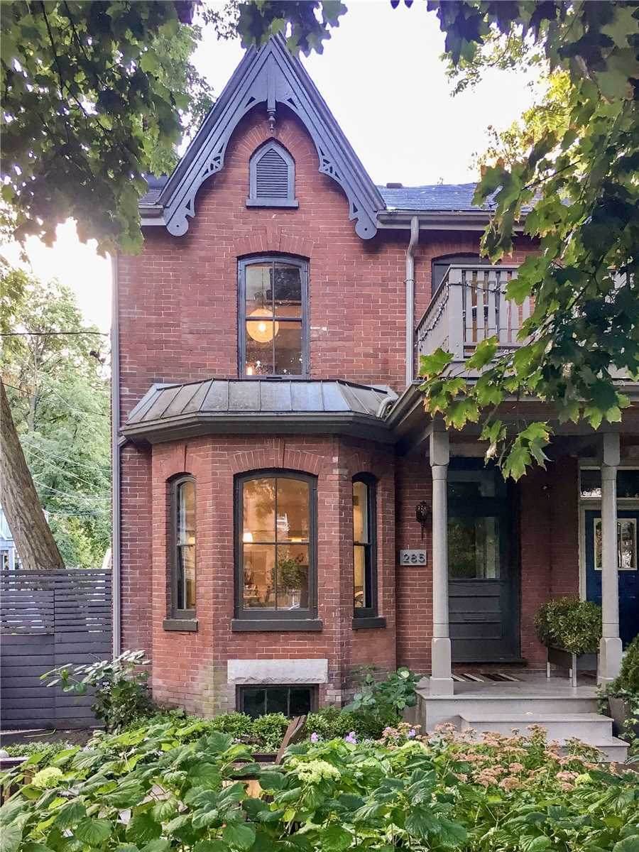 285 Carlton St - Photo 1