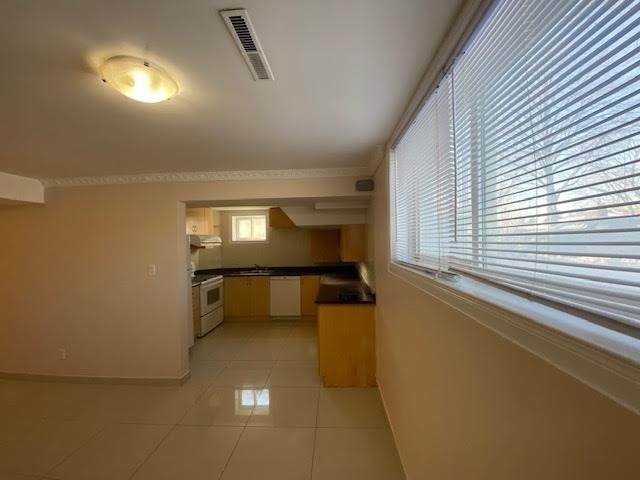35 Stoneton Dr - Photo 1