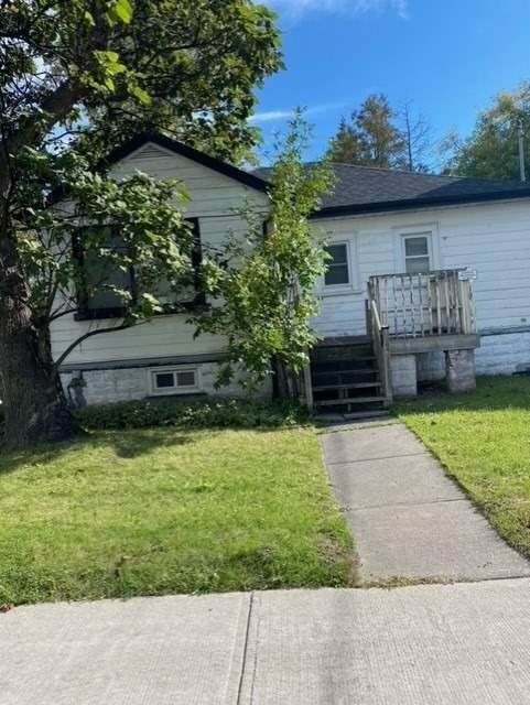 35 Steeles Ave - Photo 1