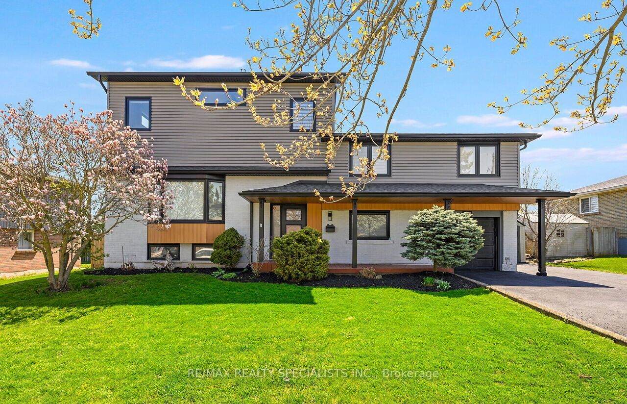 64 Joycelyn Crescent - Photo 1