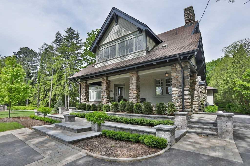 3077 Lakeshore Rd - Photo 1
