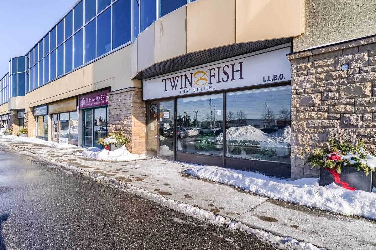 5555 Eglinton Ave - Photo 1
