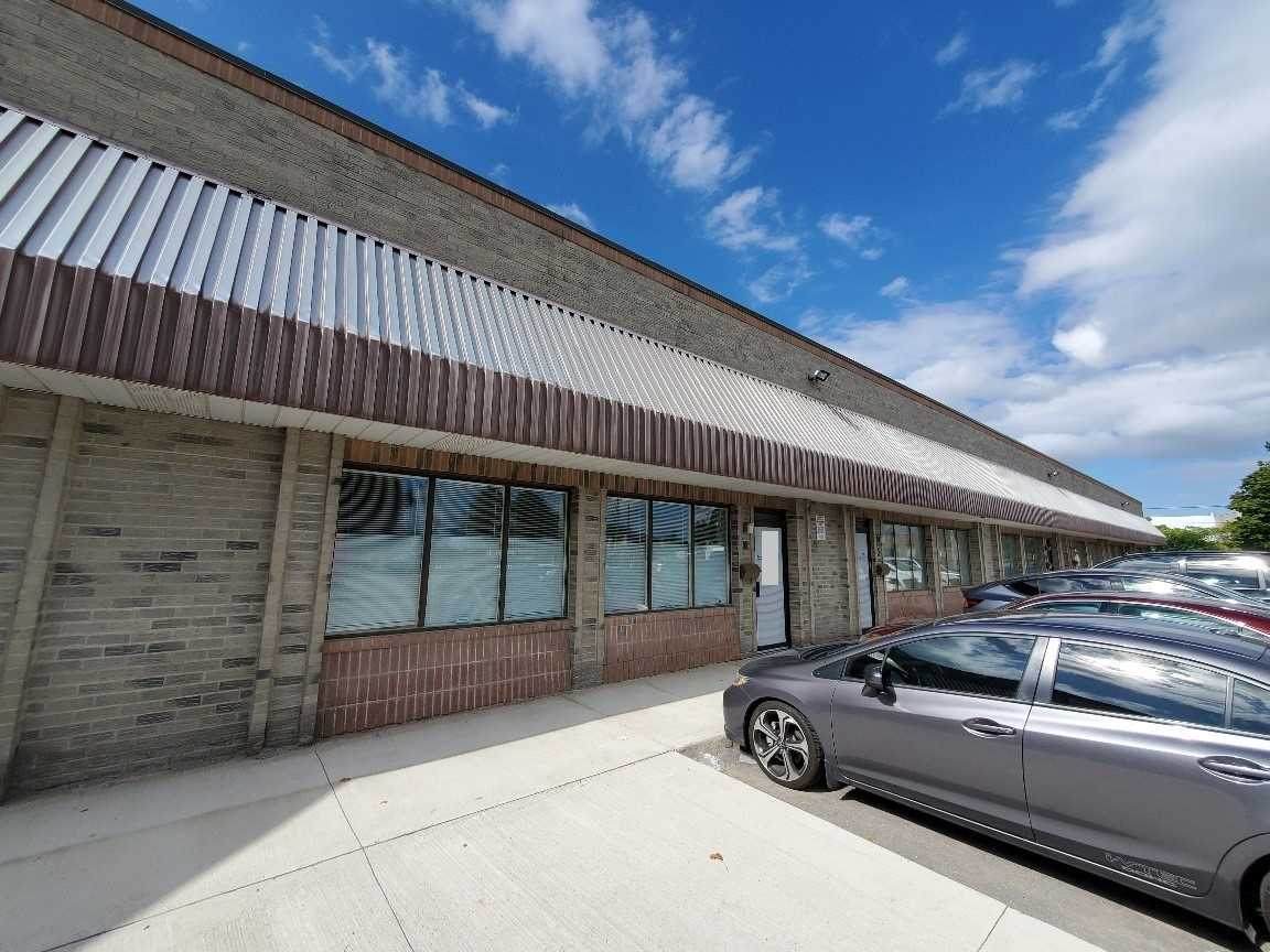 140 Advance Blvd - Photo 1