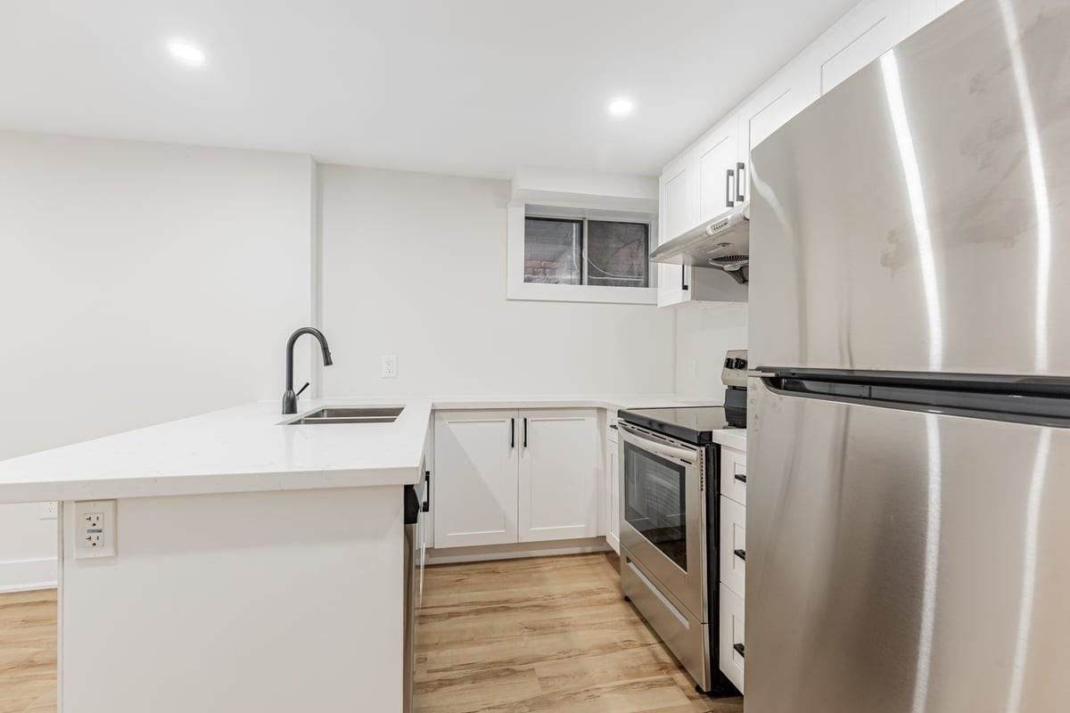 158 Rosemount Ave - Photo 1