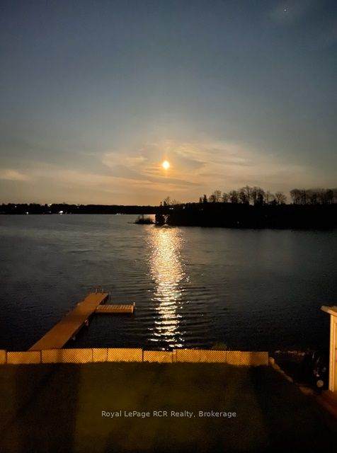 https://bt-photos.global.ssl.fastly.net/toronto/orig_boomver_2_X11973609-1.jpg