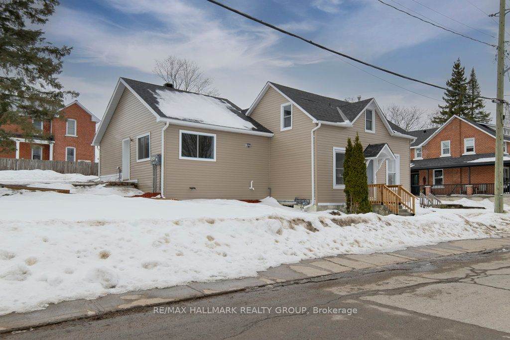 21 Elgin Street - Photo 1
