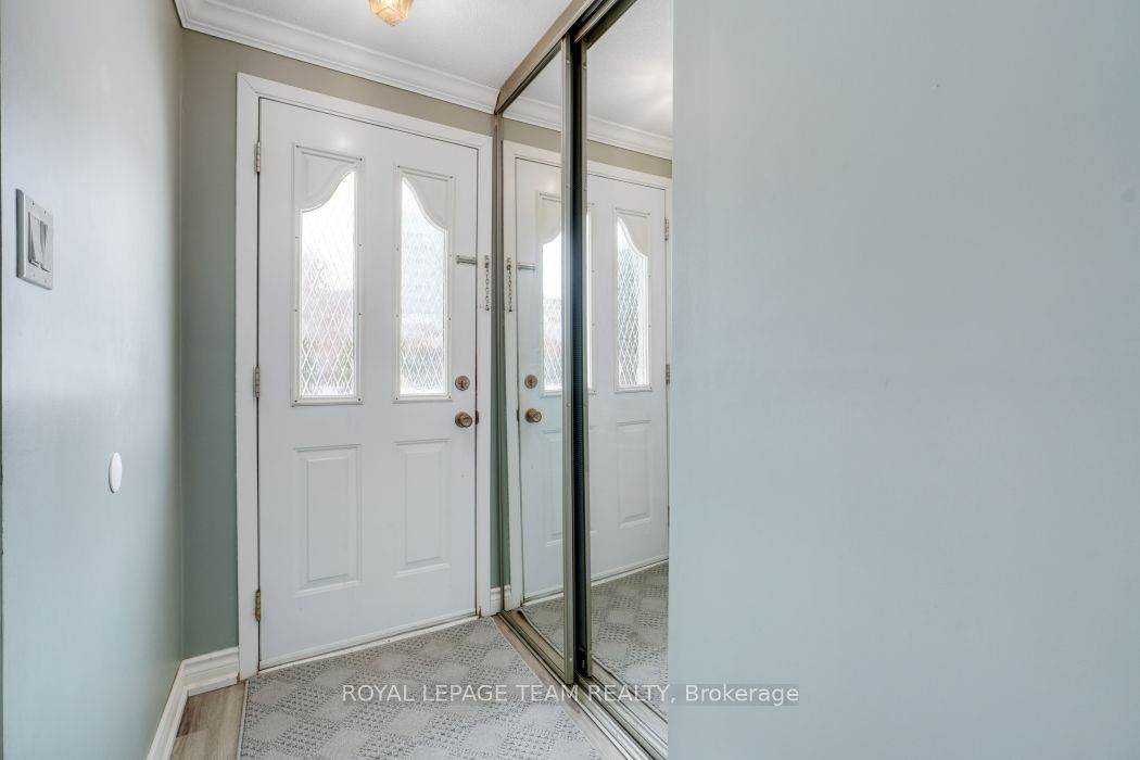 https://bt-photos.global.ssl.fastly.net/toronto/orig_boomver_2_X12920036-1.jpg